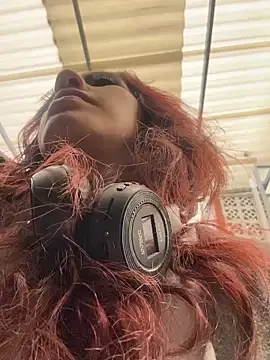 elodie rouge online show from May 18, 11:49 am