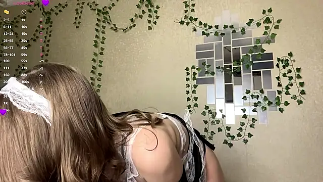 elsadaedra online show from March 24, 2:11 pm