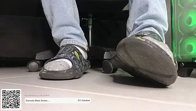 Snapshot of cash_master888 chatting on February 20, 6:52 pm cash master888 online show from February 20, 6:52 pm