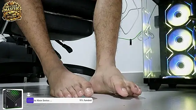 Snapshot of cash_master888 chatting on March 21, 10:42 am cash master888 online show from March 21, 10:42 am