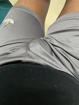 Snapshot of Yourdhiraj chatting on February 13, 7:21 pm Yourdhiraj online show from February 13, 7:21 pm