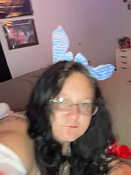 ambersuductive online show from February 20, 2:19 am