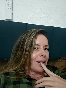 sapequinhaahmister online show from May 19, 10:05 pm