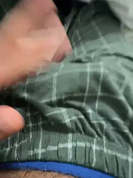 Snapshot of ESMErCan96- chatting on February 27, 7:08 am ESMErCan96- online show from February 27, 7:08 am