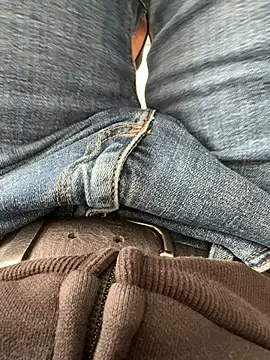 Snapshot of ESMErCan96- chatting on March 6, 1:29 pm ESMErCan96- online show from March 6, 1:29 pm