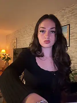 Snapshot of claraaaa06 chatting on February 27, 7:47 pm claraaaa06 online show from February 27, 7:47 pm
