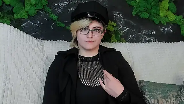 ABSI GLITCH online show from February 3, 6:46 pm