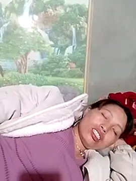 Gummiesu online show from April 26, 1:53 pm