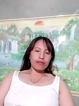Gummiesu online show from April 28, 11:59 am