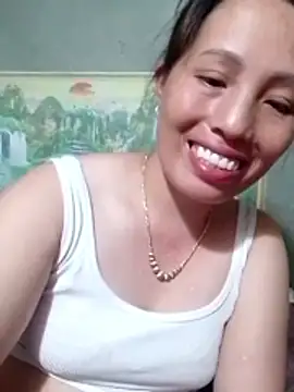 Gummiesu online show from May 7, 12:43 pm