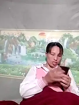 Gummiesu online show from May 8, 1:22 am