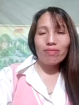 Gummiesu online show from May 8, 1:27 pm