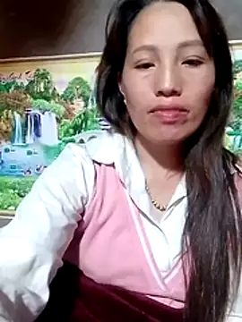 Gummiesu online show from May 11, 5:32 pm