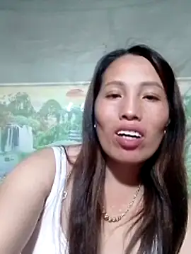 Gummiesu online show from May 14, 1:51 pm