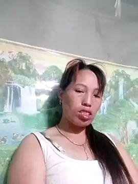 Gummiesu online show from May 15, 6:26 pm