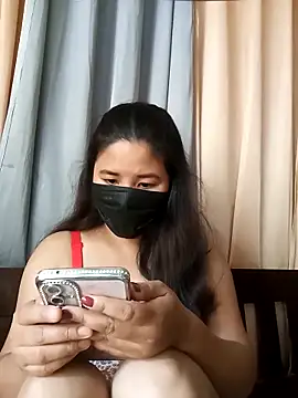 babyneetu10 online show from February 5, 8:19 am