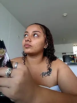 curly girl 31 online show from May 6, 8:36 pm