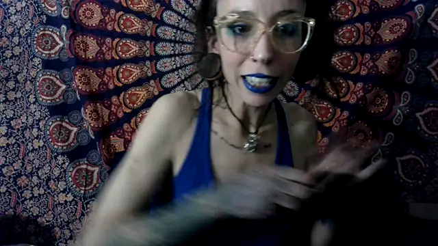 Snapshot of xxEMMxxx chatting on January 17, 9:03 am xxEMMxxx online show from January 17, 9:03 am