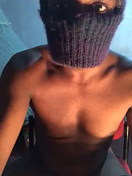 Snapshot of Randyhard123 chatting on February 13, 6:48 pm Randyhard123 online show from February 13, 6:48 pm