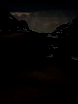 Snapshot of Batman_8411 chatting on February 15, 12:40 am Batman 8411 online show from February 15, 12:40 am