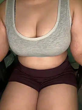 Praachiiii online show from May 11, 5:21 pm