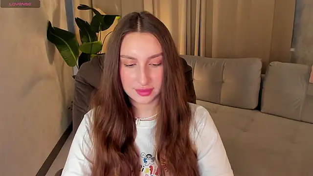 Celine Coello online show from May 8, 12:43 pm