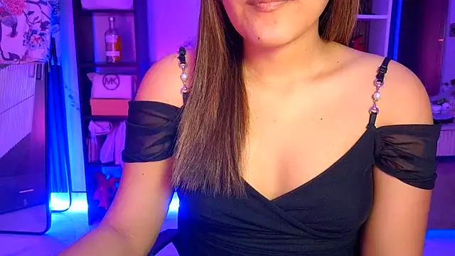 Snapshot of _Maanvi_ chatting on June 26, 11:09 pm Maanvi online show from June 26, 11:09 pm