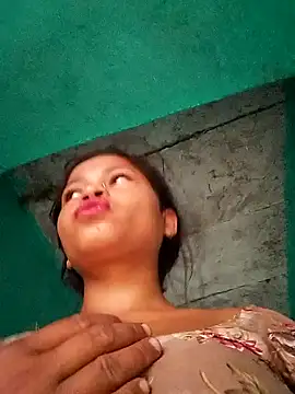 Snapshot of Jyoti_rathor chatting on July 2, 12:21 am Jyoti rathor online show from July 2, 12:21 am