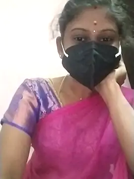 Snapshot of Tamil_Nathiya1 chatting on February 8, 5:33 am Tamil Nathiya1 online show from February 8, 5:33 am