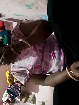 Snapshot of sima-bhabhi chatting on April 14, 8:42 am sima-bhabhi online show from April 14, 8:42 am