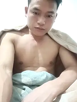 Snapshot of Maycute18 chatting on February 25, 3:10 pm Maycute18 online show from February 25, 3:10 pm