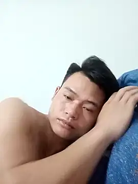 Snapshot of Maycute18 chatting on February 28, 3:24 pm Maycute18 online show from February 28, 3:24 pm