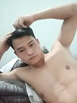 Snapshot of Maycute18 chatting on March 3, 1:28 pm Maycute18 online show from March 3, 1:28 pm