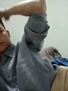 Snapshot of Maycute18 chatting on March 13, 1:40 pm Maycute18 online show from March 13, 1:40 pm