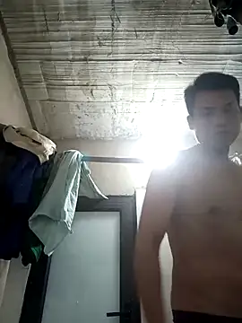 Snapshot of Maycute18 chatting on April 1, 1:52 pm Maycute18 online show from April 1, 1:52 pm