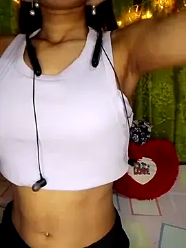 Maliha Chowdhury online show from May 1, 2:43 pm