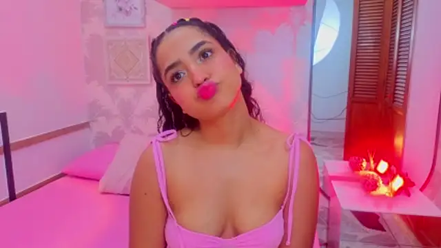 Emma Thompssonn online show from May 6, 12:10 pm