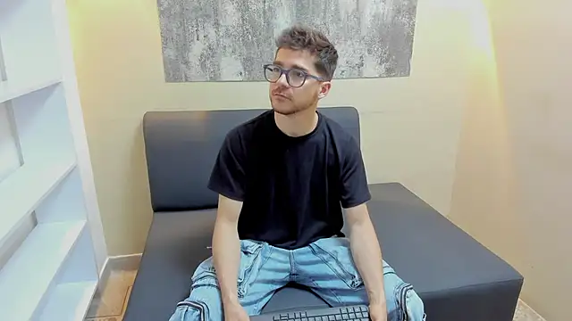 MATTHEW EVANS1 online show from February 9, 12:42 pm