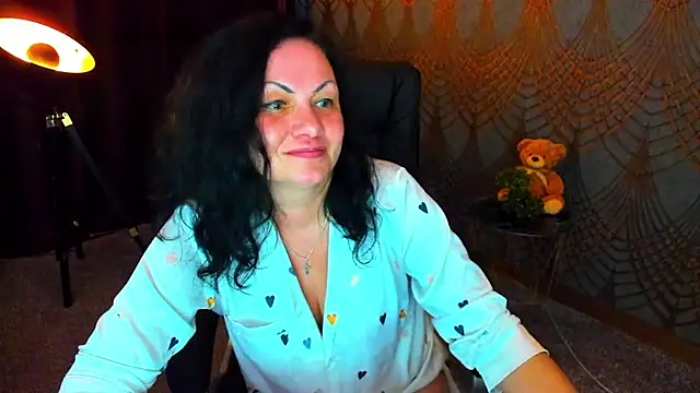 IrissMoon online show from May 21, 4:19 am