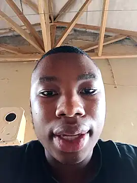 Snapshot of niveyguy chatting on May 5, 9:17 am niveyguy online show from May 5, 9:17 am