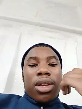 Snapshot of niveyguy chatting on May 8, 7:46 am niveyguy online show from May 8, 7:46 am