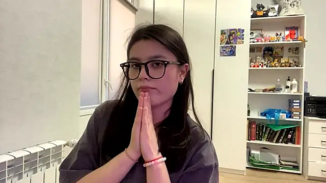 SaintMari online show from May 3, 2:23 pm