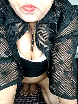 Snapshot of Ruby-7 chatting on February 8, 4:21 pm Ruby-7 online show from February 8, 4:21 pm