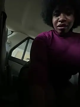 Snapshot of mayluvsu chatting on January 15, 2:54 pm mayluvsu online show from January 15, 2:54 pm