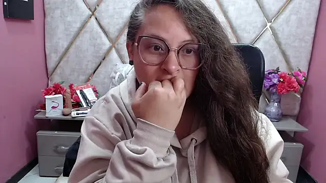 Sarah Boobs  online show from February 6, 3:44 am