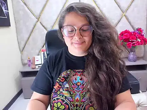 Sarah Boobs  online show from May 5, 3:36 am