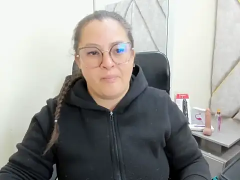 Sarah Boobs  online show from May 10, 3:12 am