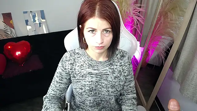 Snapshot of teylo80as chatting on April 15, 12:23 pm teylo80as online show from April 15, 12:23 pm