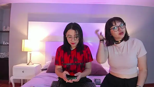 Violett Prince1 online show from February 4, 12:11 pm