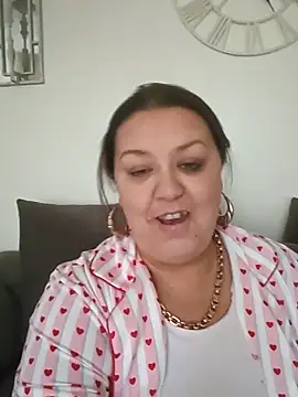 Nova-iswiserx online show from February 18, 10:22 am